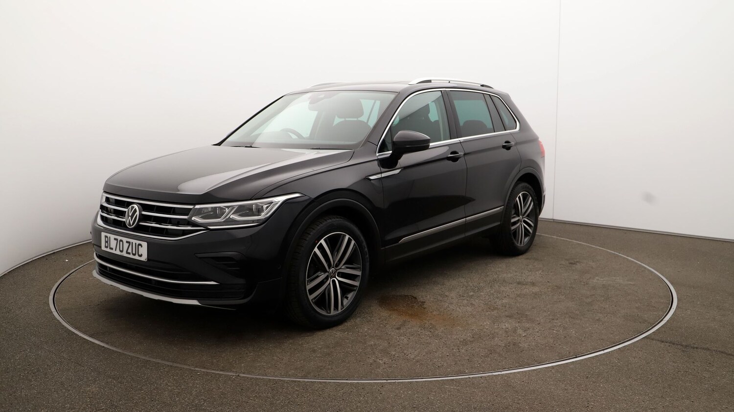 Used Volkswagen Tiguan for sale - 76812032: Photo 64