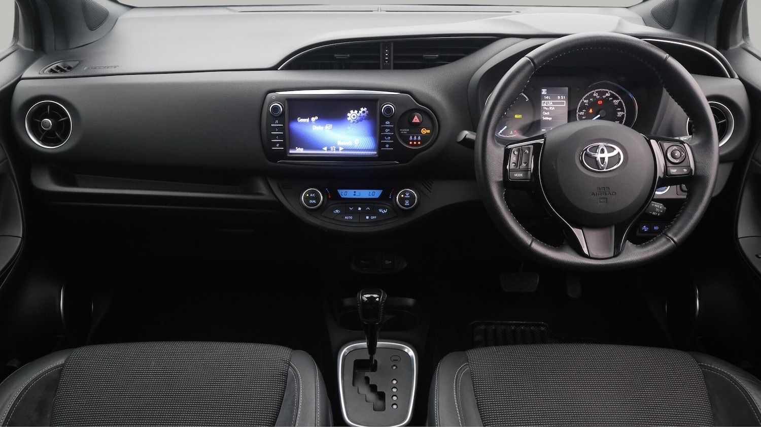 Used Toyota Yaris 2020 for sale - 76380922: Photo 13