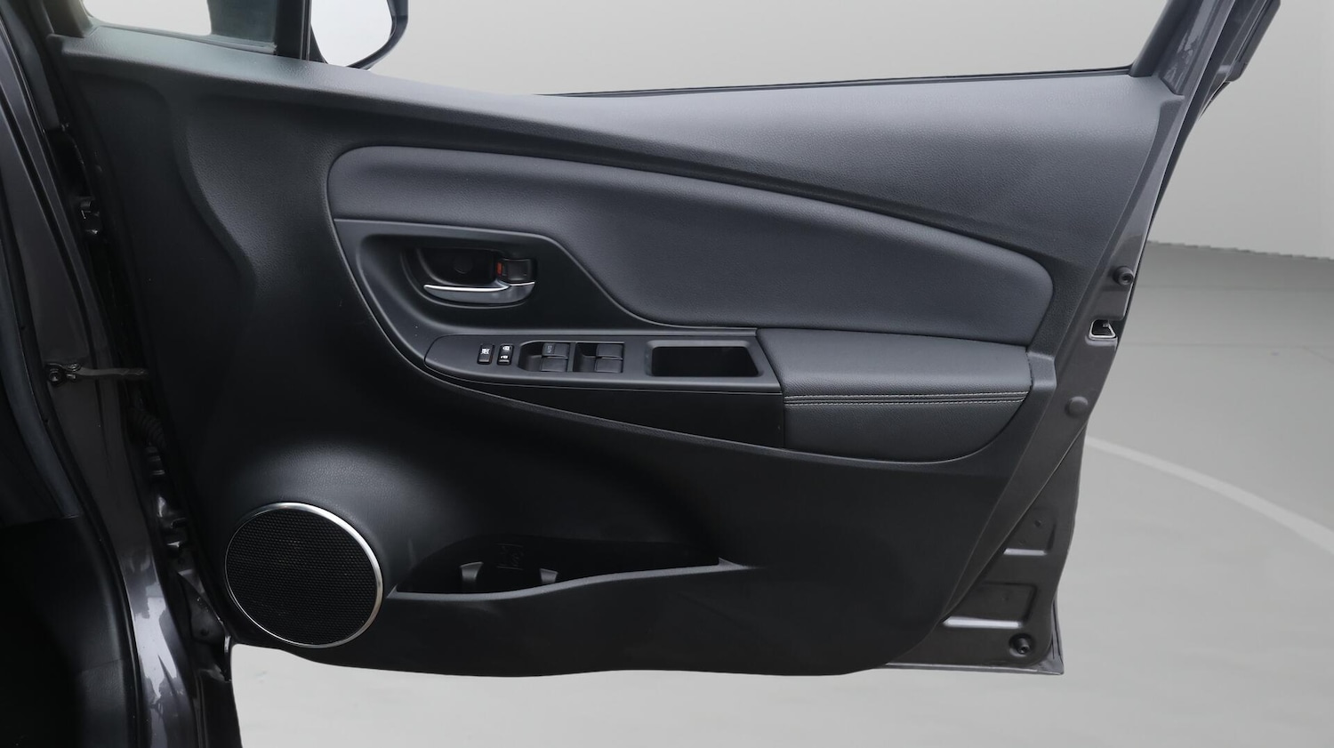 Used Toyota Yaris 2020 for sale - 76380922: Photo 15