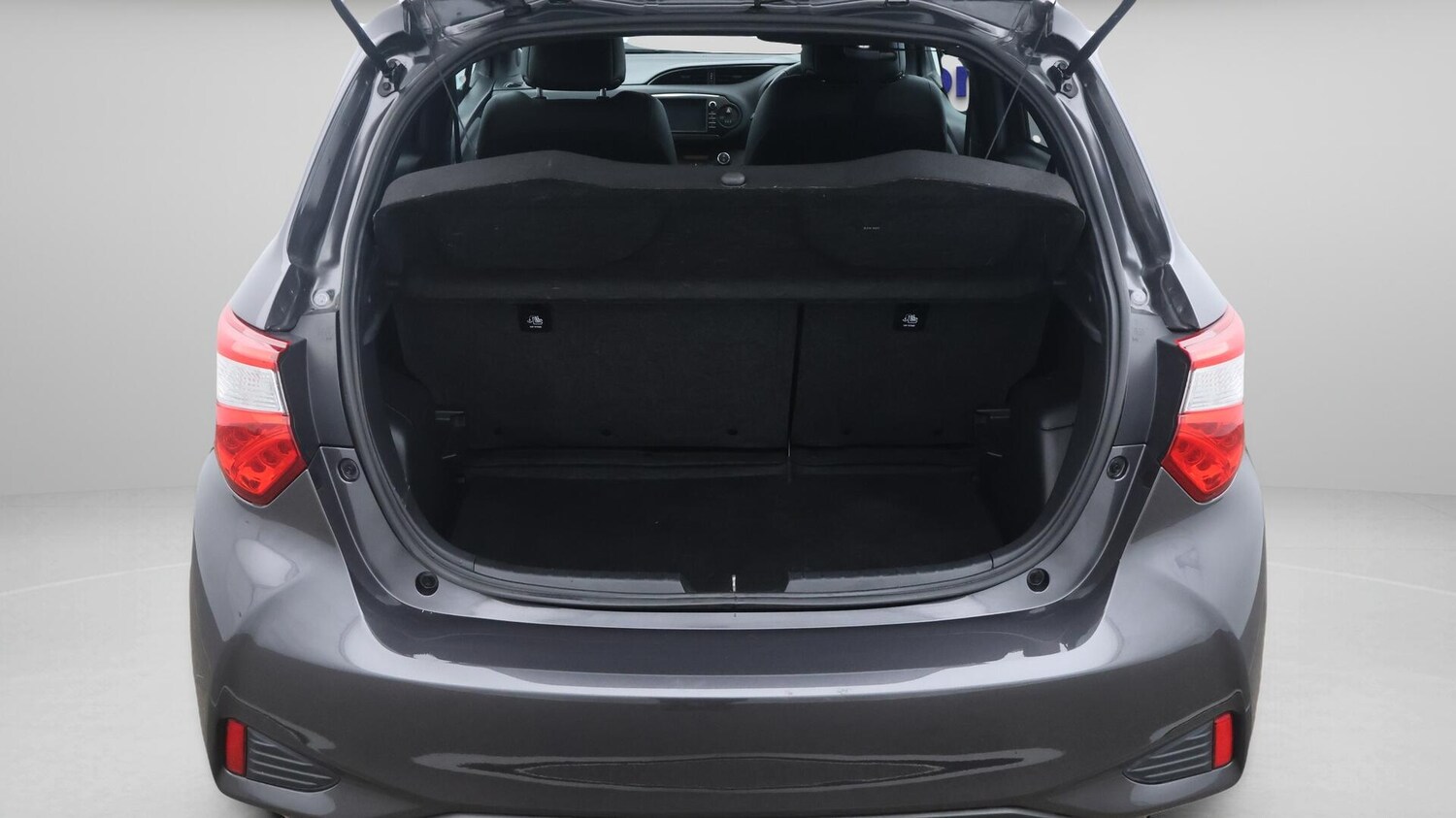 Used Toyota Yaris 2020 for sale - 76380922: Photo 17