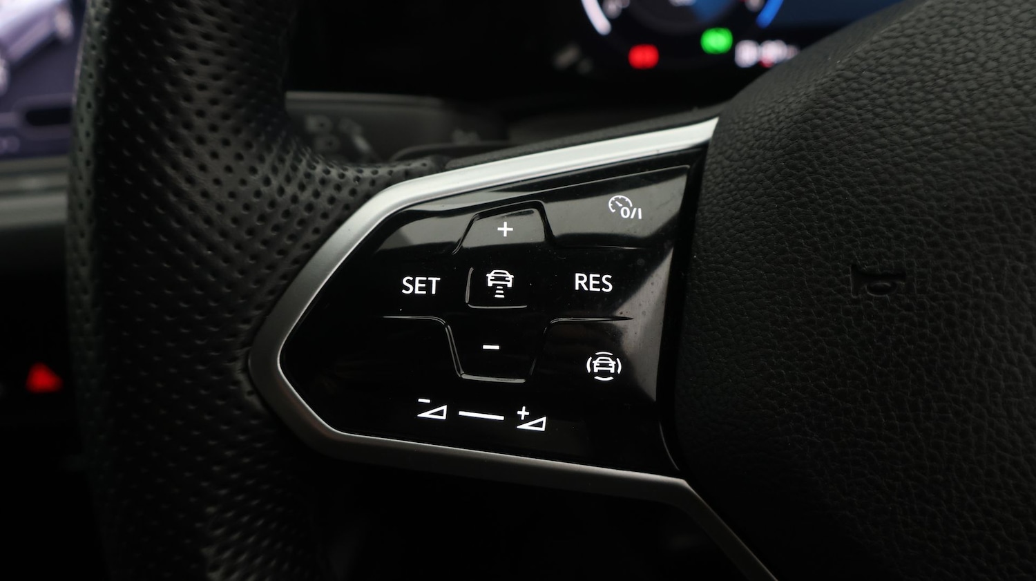 Used Volkswagen Golf for sale - 77304070: Photo 26