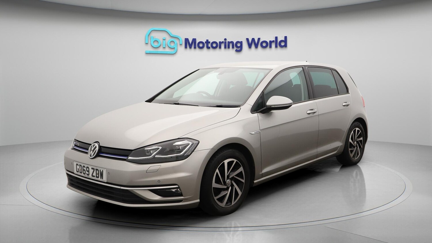 Used Volkswagen Golf 2020 for sale - 76012595: Photo 4