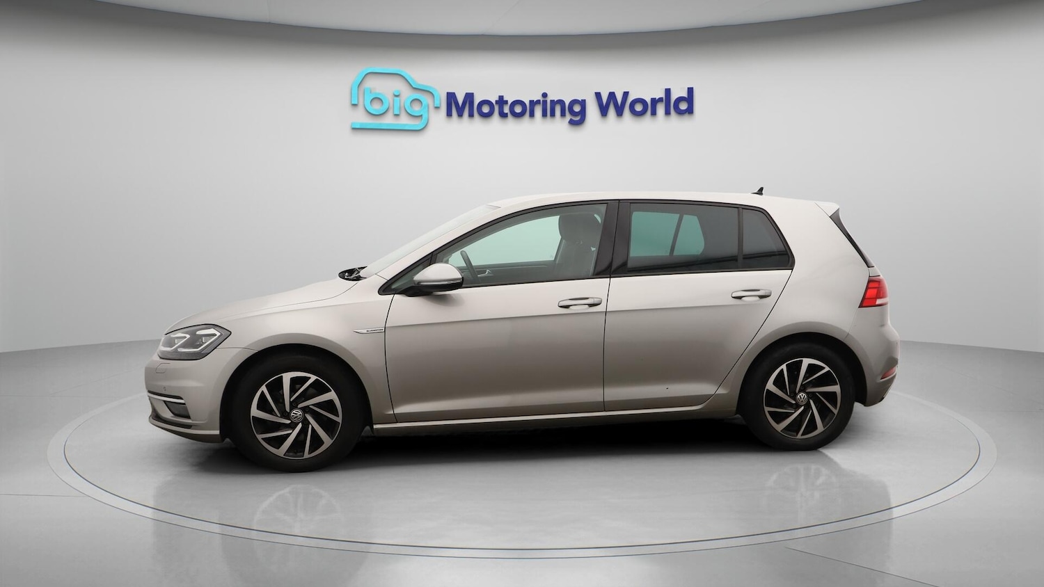 Used Volkswagen Golf 2020 for sale - 76012595: Photo 5
