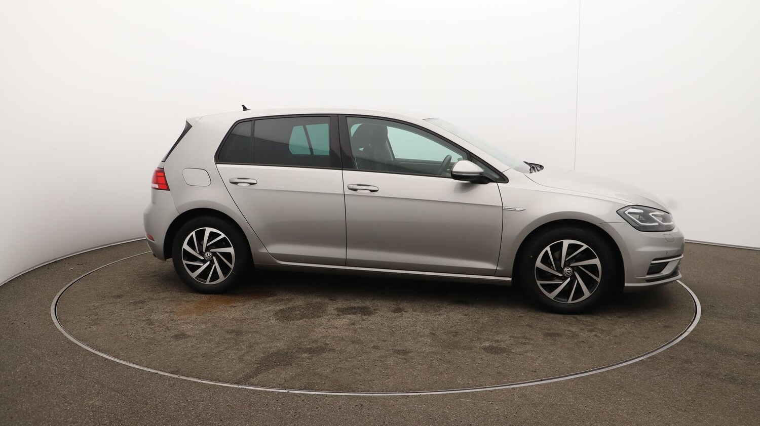 Used Volkswagen Golf 2020 for sale - 76012595: Photo 50