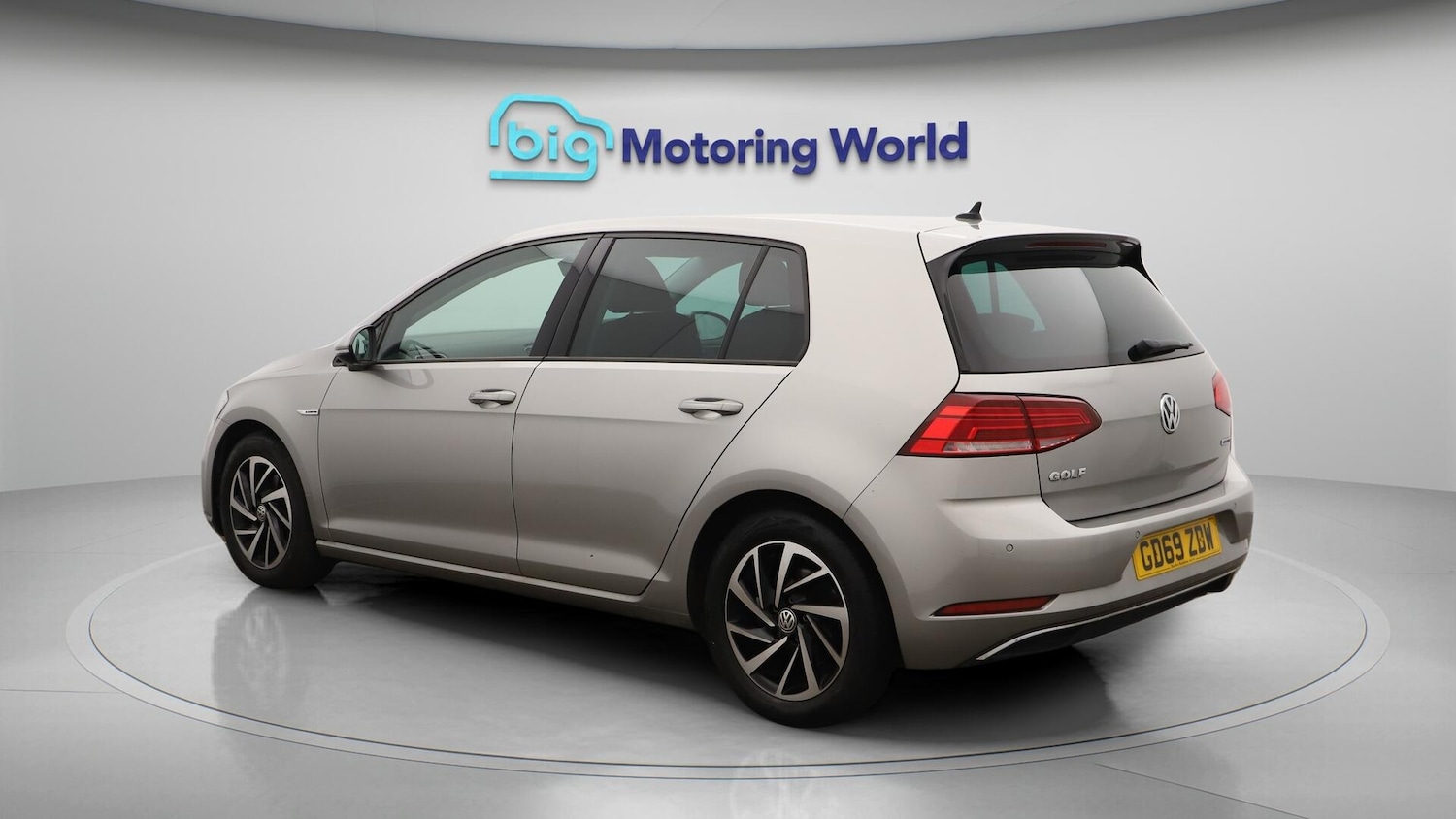 Used Volkswagen Golf 2020 for sale - 76012595: Photo 6