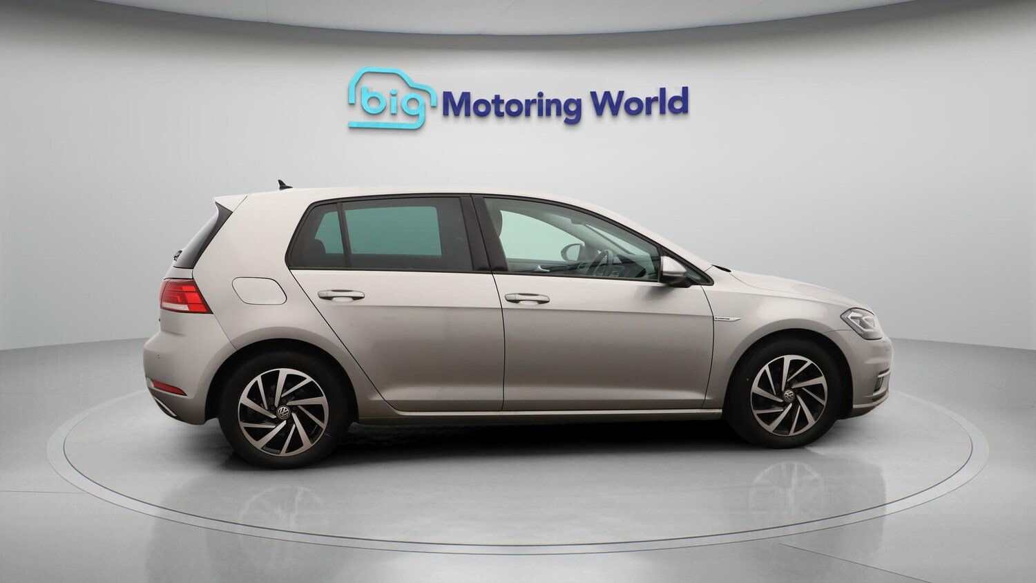 Used Volkswagen Golf 2020 for sale - 76012595: Photo 9