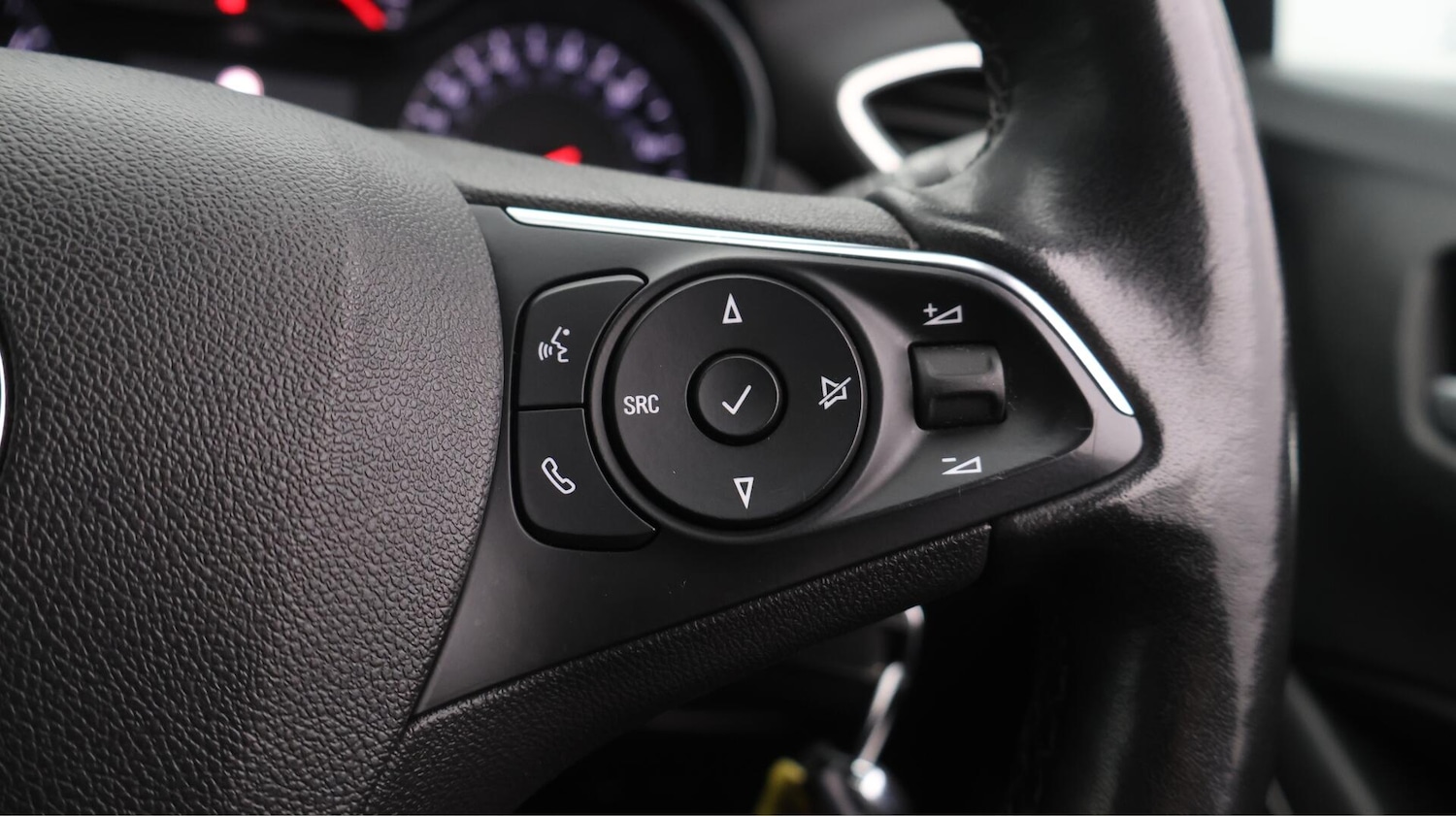 Used Vauxhall Crossland 2021 for sale - 76370752: Photo 25