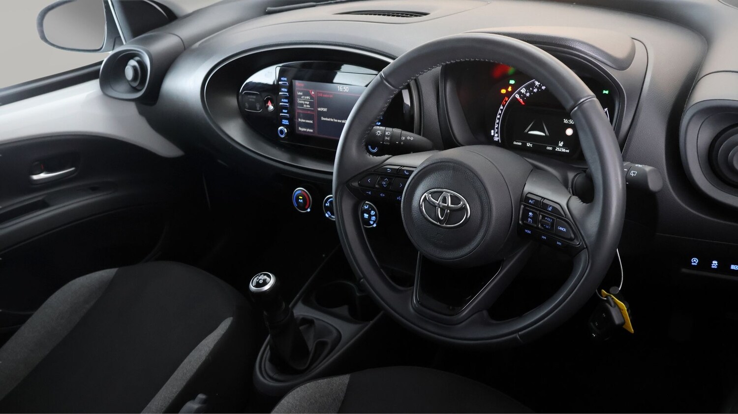 Used Toyota Aygo X 2022 for sale - 77934886: Photo 9