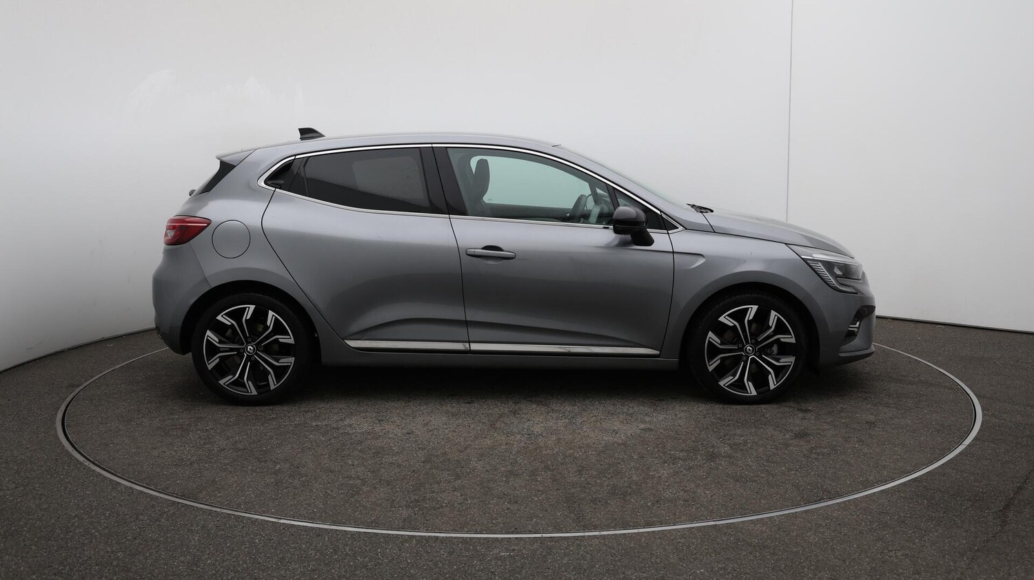 Used Renault Clio 2022 for sale - 76151389: Photo 41