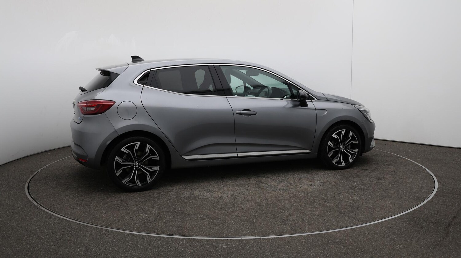 Used Renault Clio 2022 for sale - 76151389: Photo 43