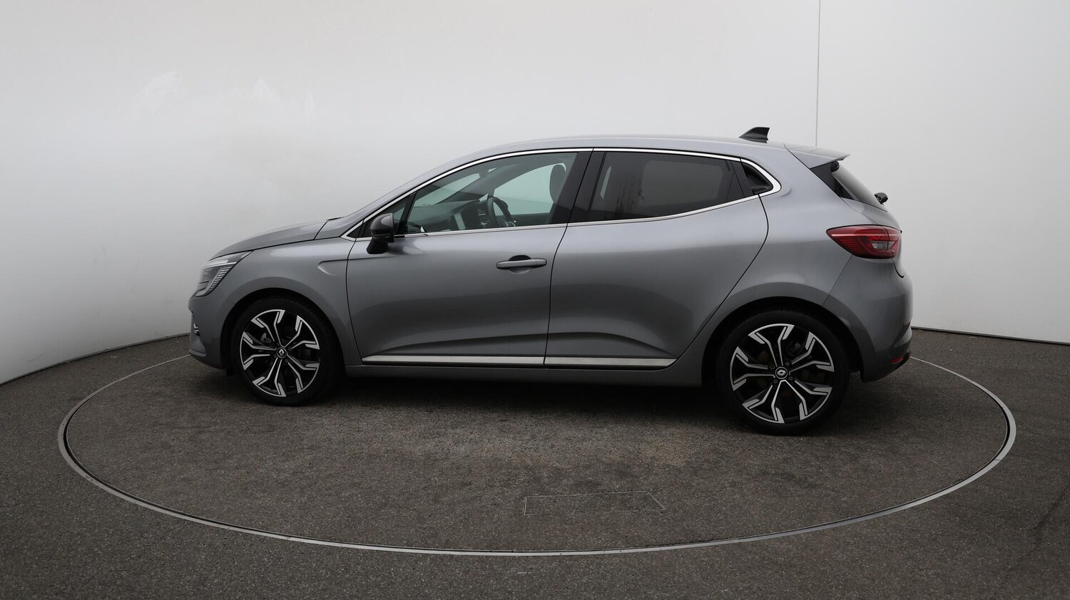 Used Renault Clio 2022 for sale - 76151389: Photo 50