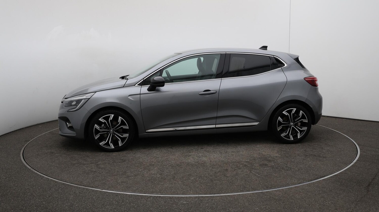 Used Renault Clio 2022 for sale - 76151389: Photo 57