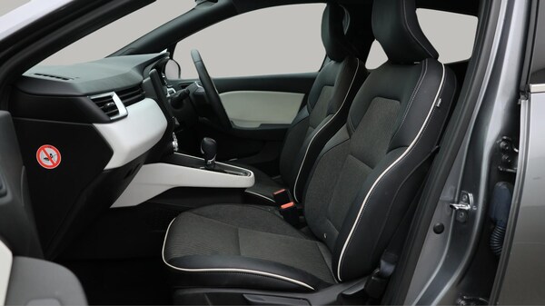 Used Renault Clio 2022 for sale - 76151389: Photo 8