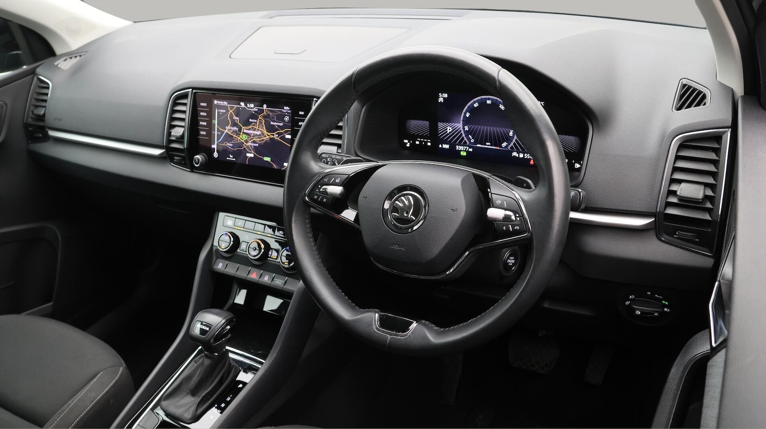 Used Skoda Karoq 2023 for sale - 76472639: Photo 10