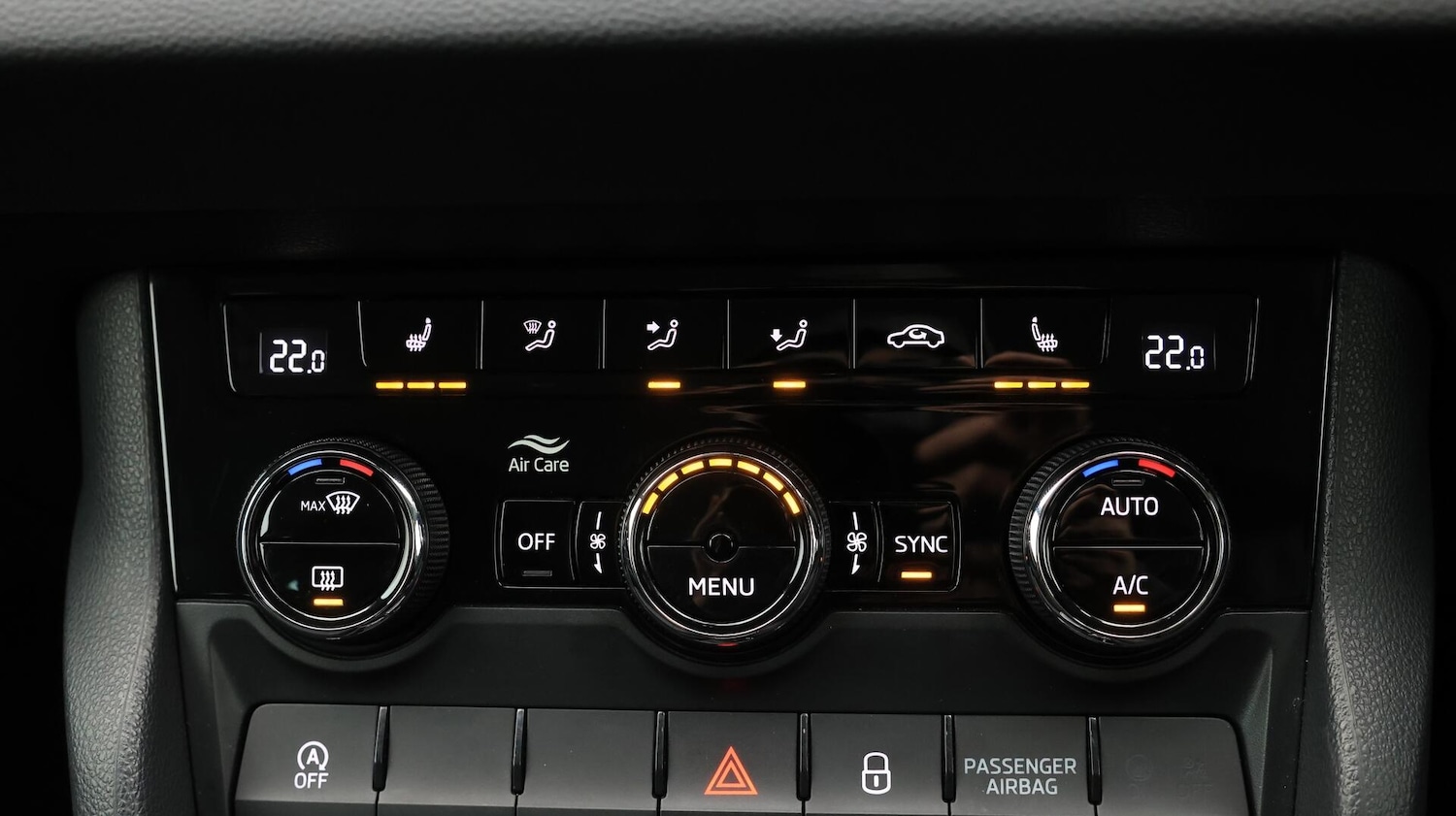 Used Skoda Karoq 2023 for sale - 76472639: Photo 13