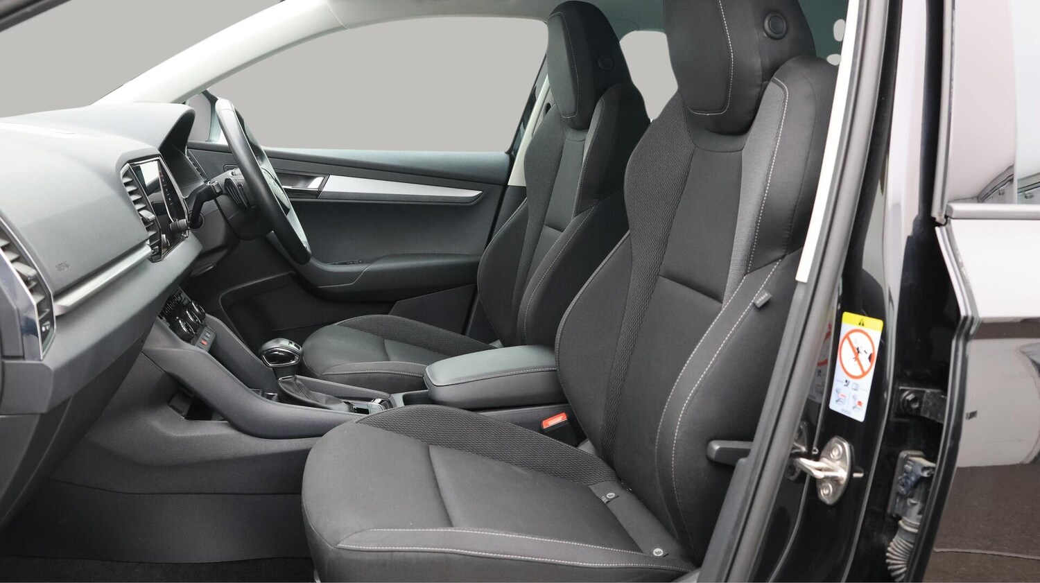 Used Skoda Karoq 2023 for sale - 76472639: Photo 15