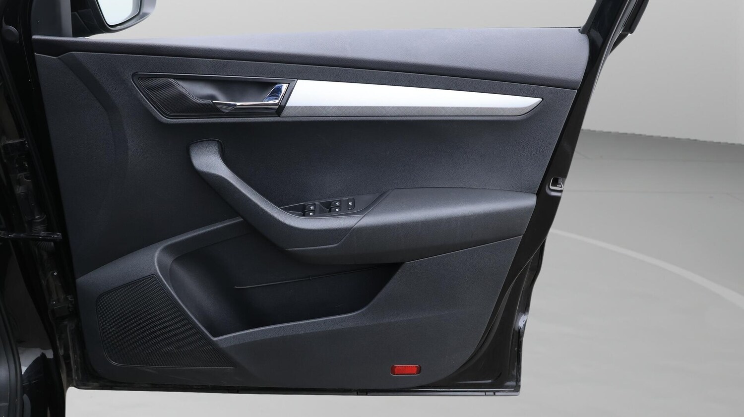 Used Skoda Karoq 2023 for sale - 76472639: Photo 16