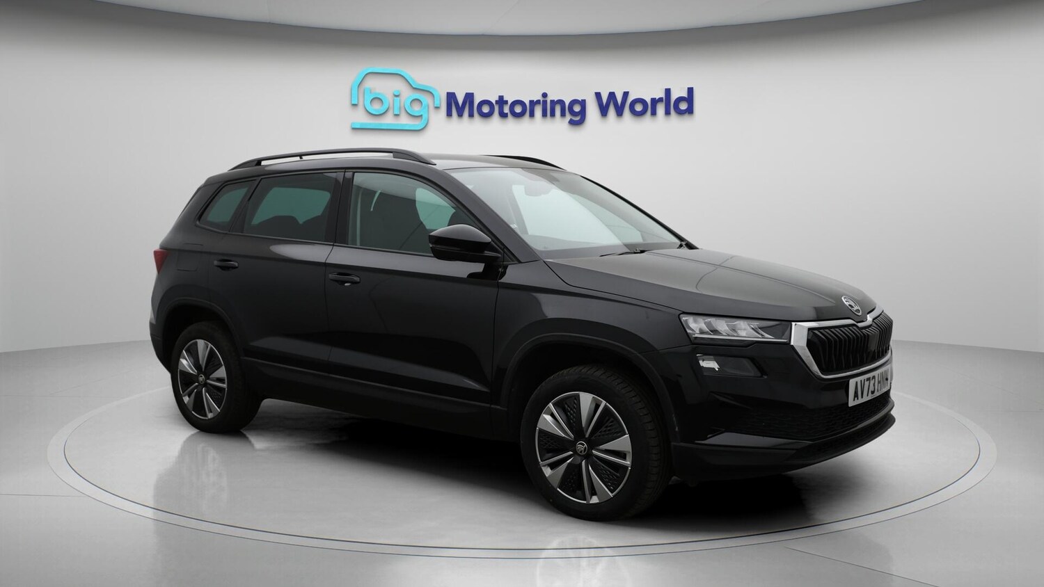 Used Skoda Karoq 2023 for sale - 76472639: Photo 2