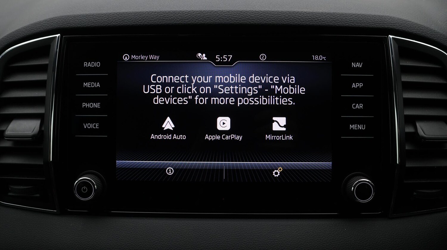 Used Skoda Karoq 2023 for sale - 76472639: Photo 26