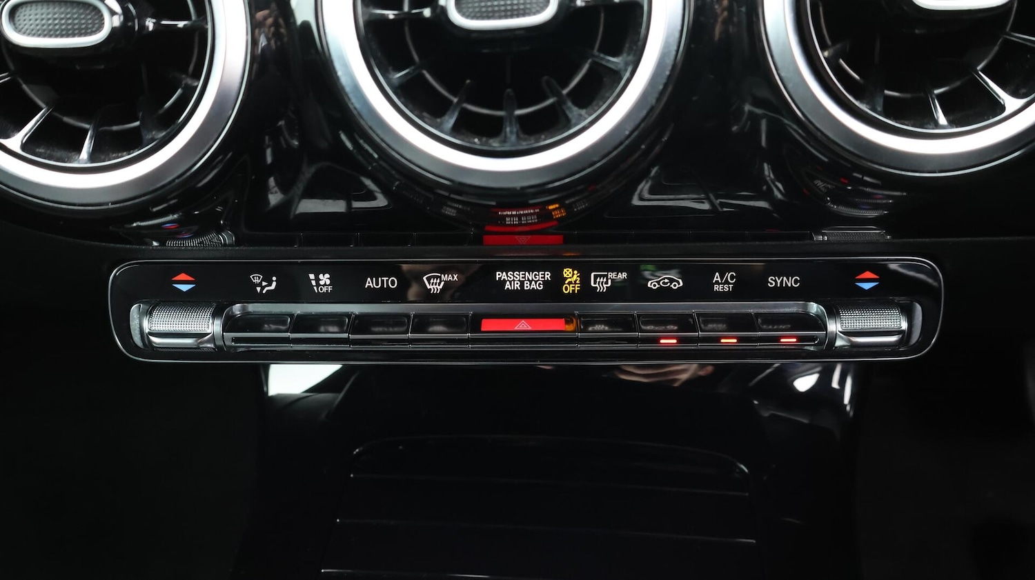 Used Mercedes-Benz A-Class 2018 for sale - 76159024: Photo 6
