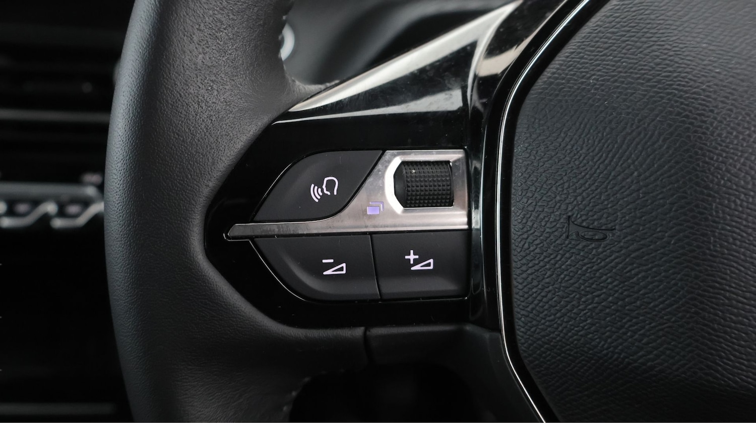 Used Peugeot 2008 2024 for sale - 77745303: Photo 21