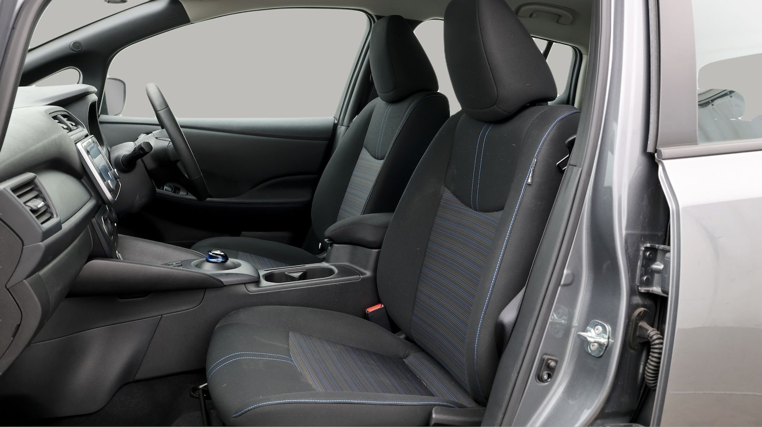 Used Nissan Leaf 2022 for sale - 77421400: Photo 14