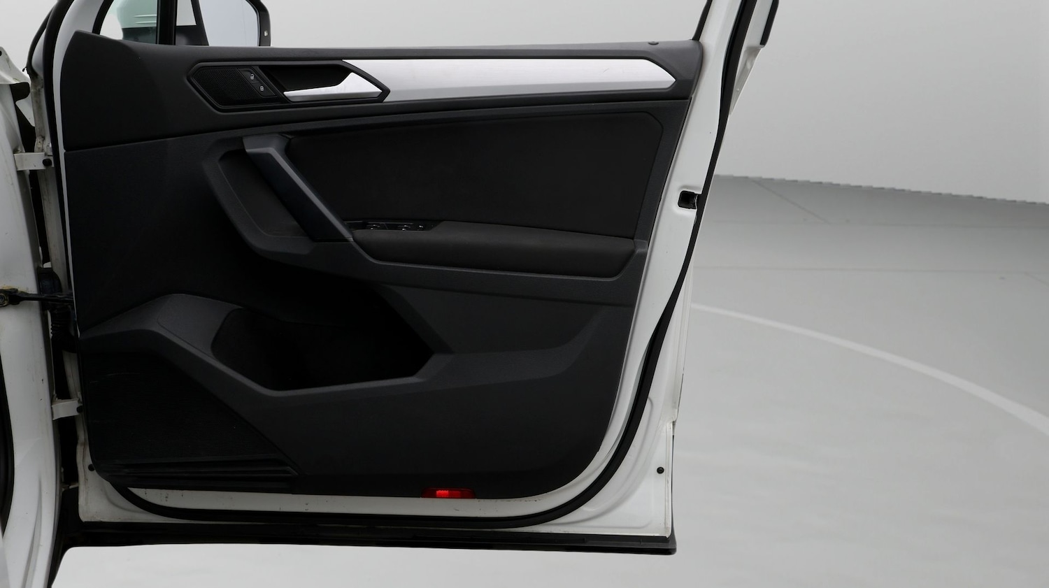 Used Volkswagen Tiguan 2019 for sale - 77610249: Photo 15