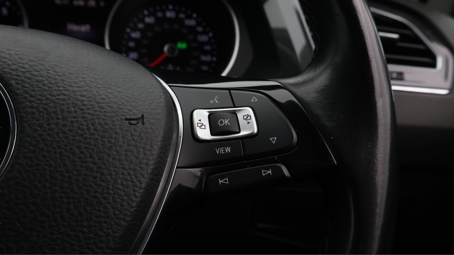 Used Volkswagen Tiguan 2019 for sale - 77610249: Photo 22