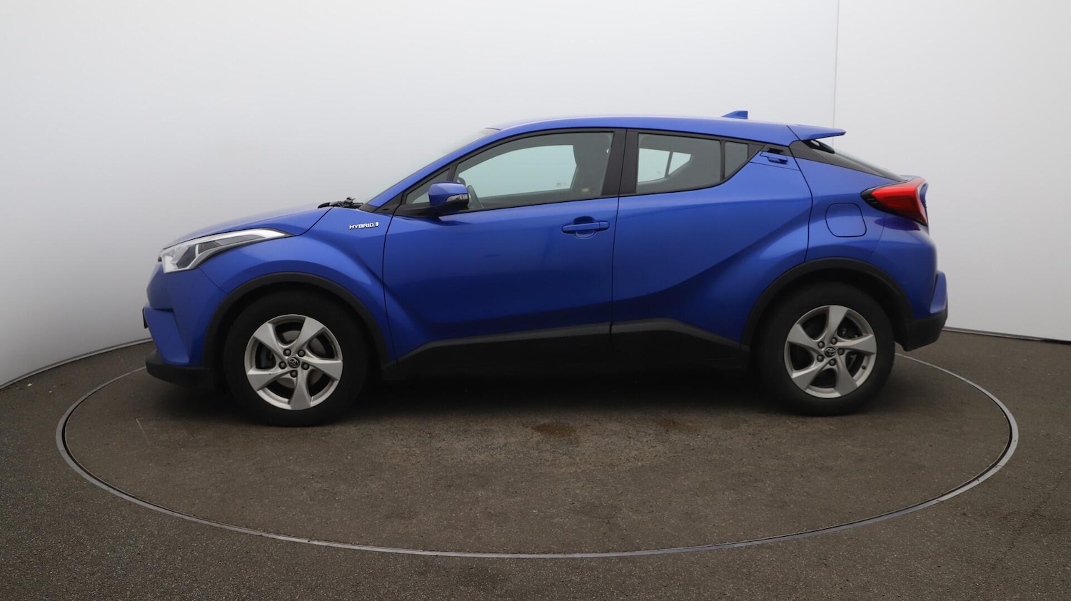 Used Toyota C-HR 2019 for sale - 76158657: Photo 67