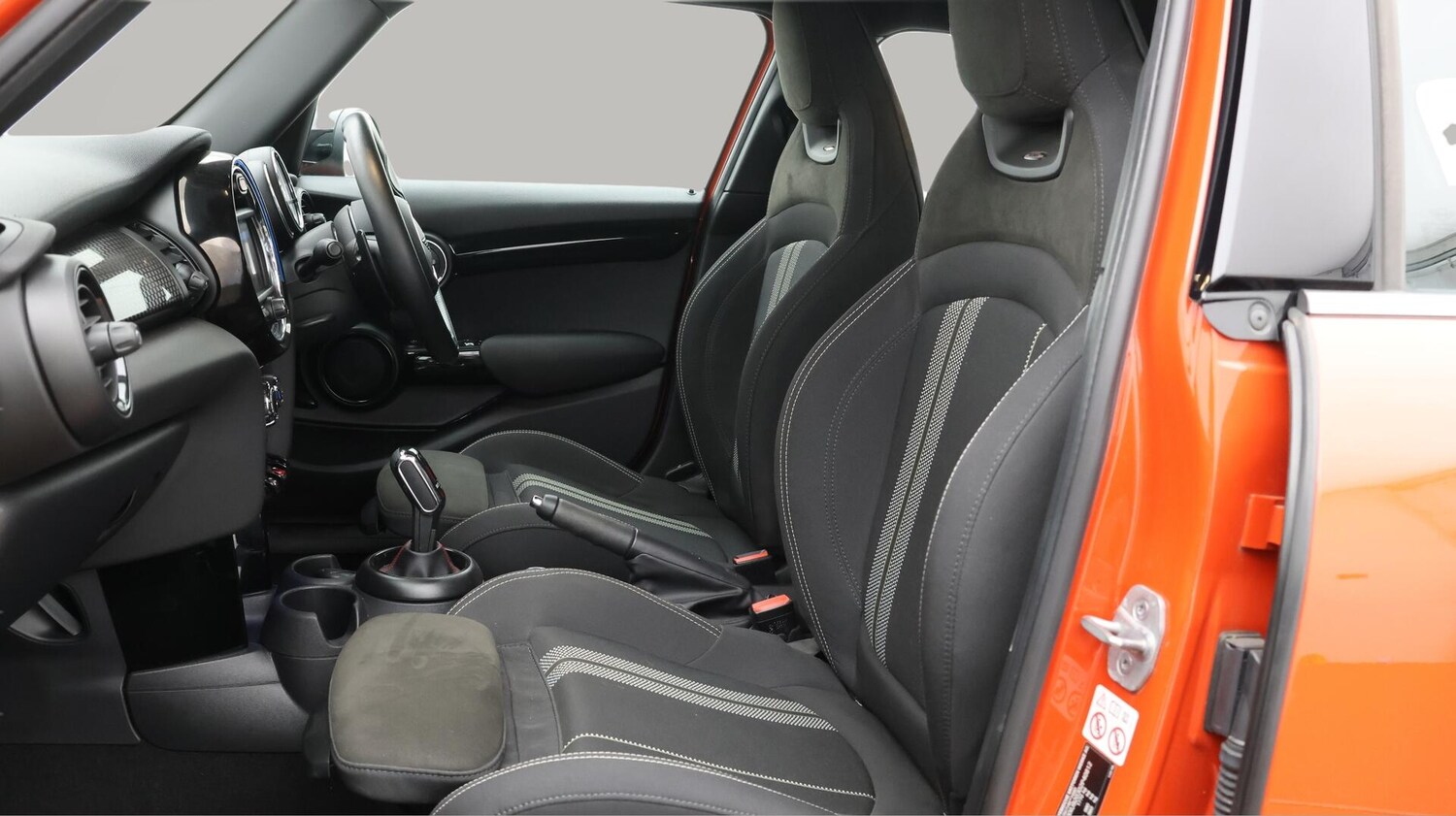 Used MINI Hatch 2021 for sale - 76658943: Photo 15