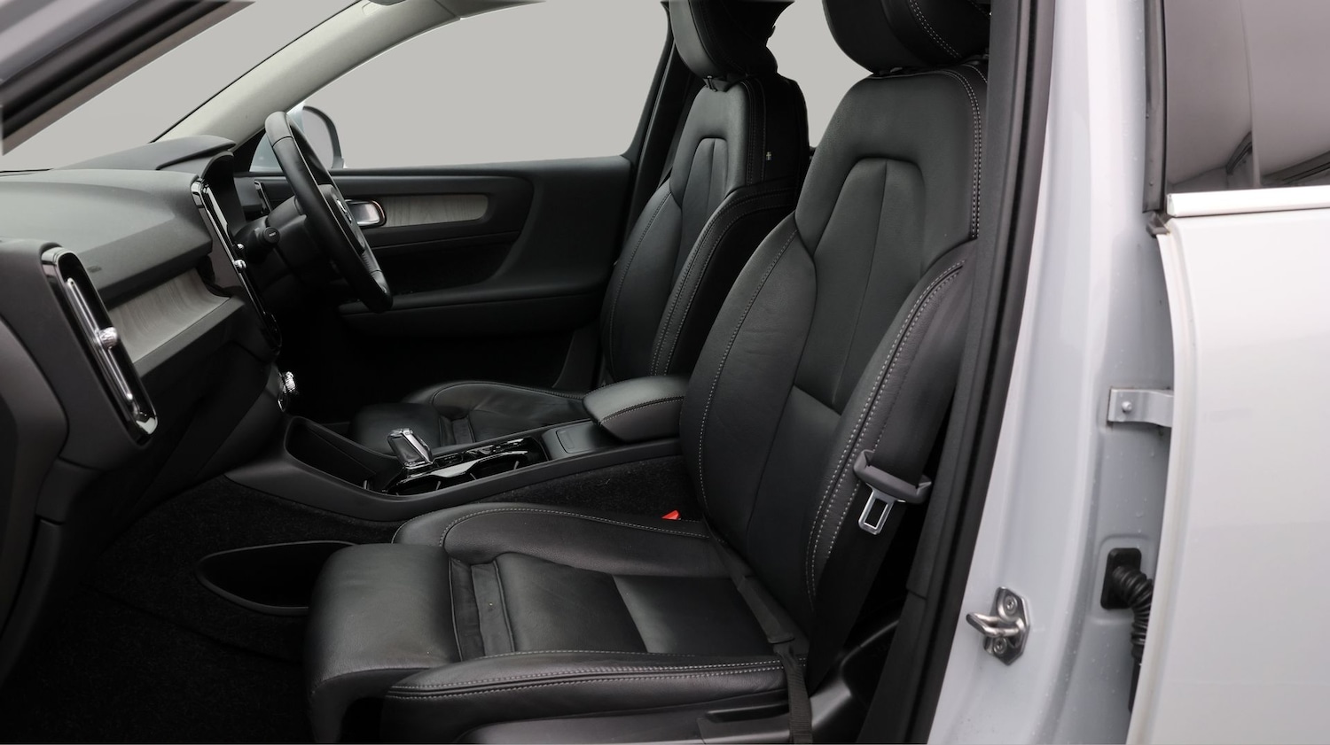 Used Volvo XC40 2020 for sale - 77622276: Photo 14