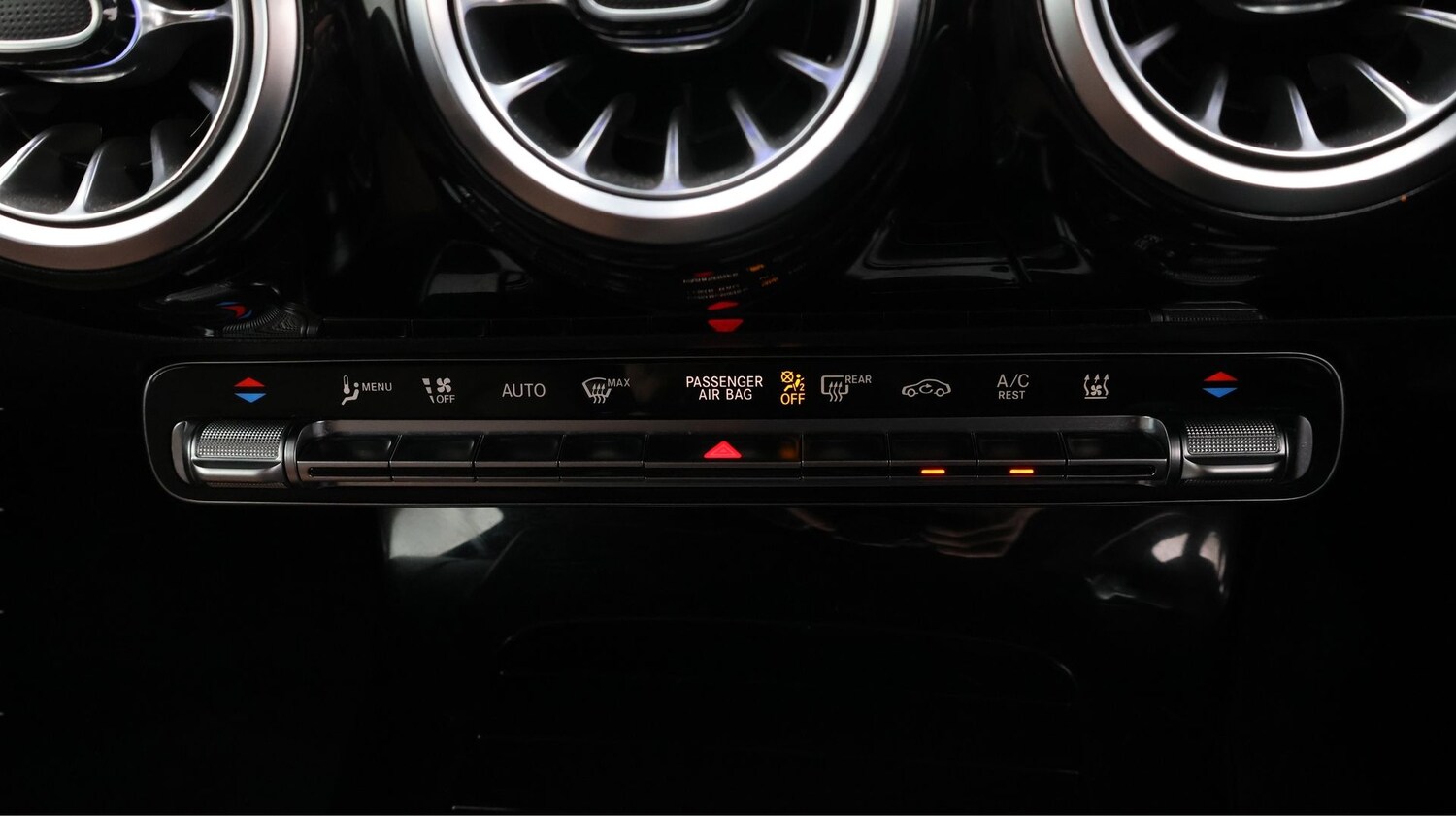 Used Mercedes-Benz CLA 2023 for sale - 77749681: Photo 12