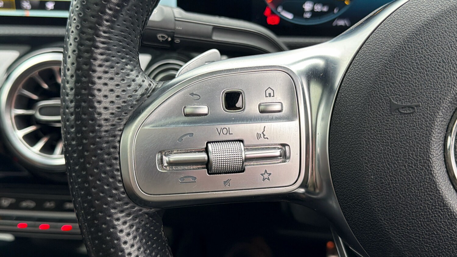 Used Mercedes-Benz CLA for sale - 78210350: Photo 23