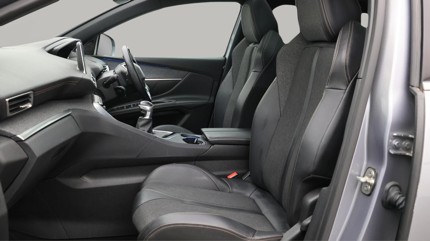 Used Peugeot 5008 2020 for sale - 76349358: Photo 15