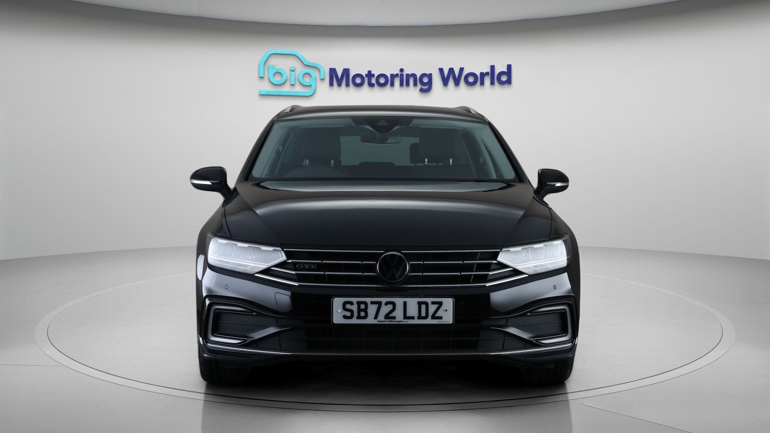 Used Volkswagen Passat 2023 for sale - 78027333: Photo 2