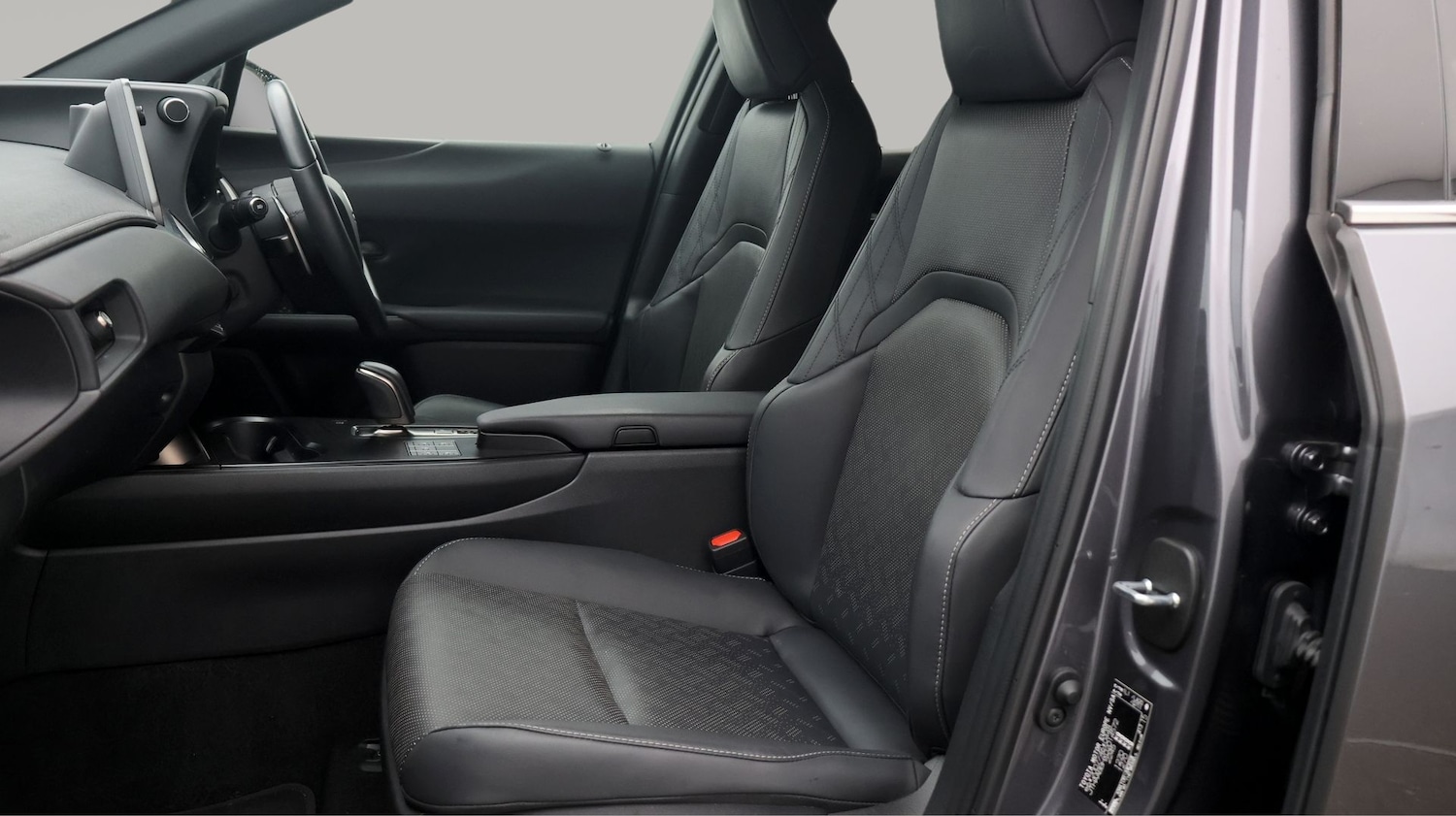 Used Lexus UX 2024 for sale - 77570222: Photo 14