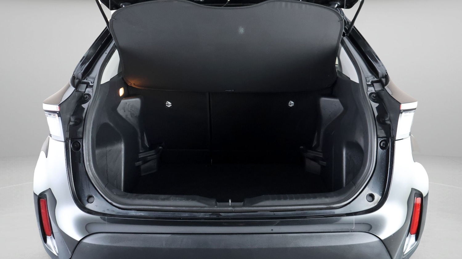 Used Toyota Yaris Cross 2022 for sale - 77747590: Photo 16