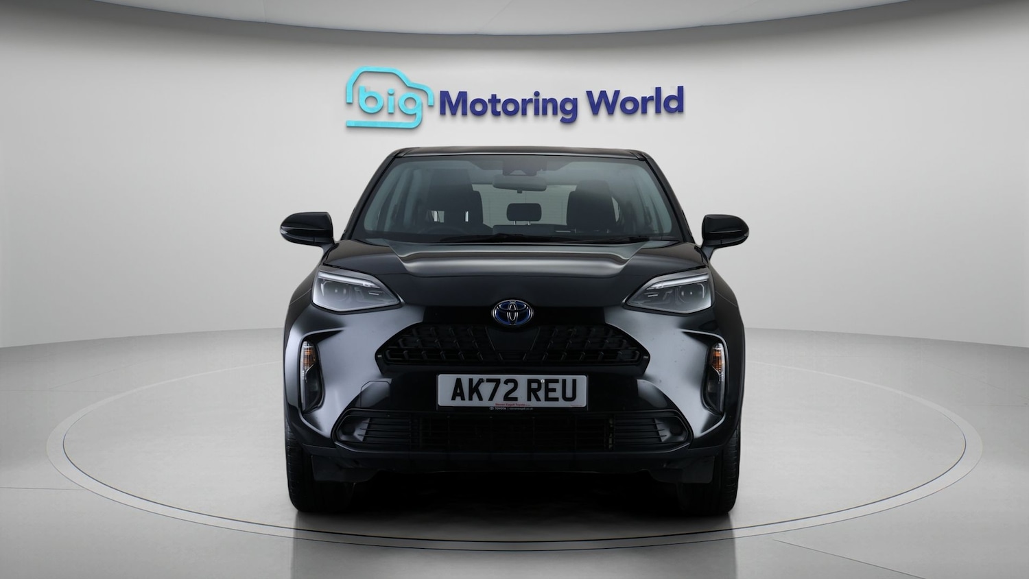 Used Toyota Yaris Cross 2022 for sale - 77747590: Photo 2