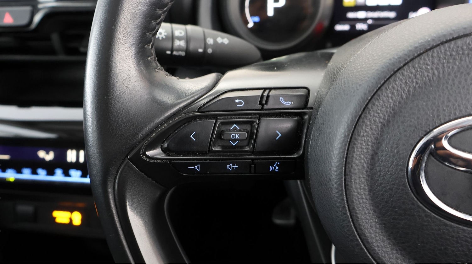 Used Toyota Yaris Cross 2022 for sale - 77747590: Photo 21