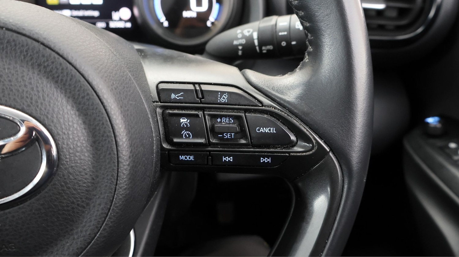 Used Toyota Yaris Cross 2022 for sale - 77747590: Photo 22