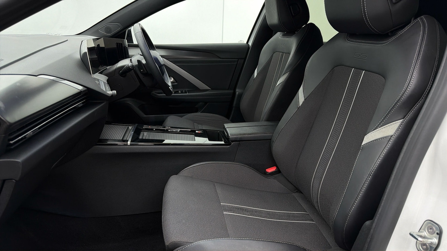 Used Vauxhall Astra 2024 for sale - 77902631: Photo 13