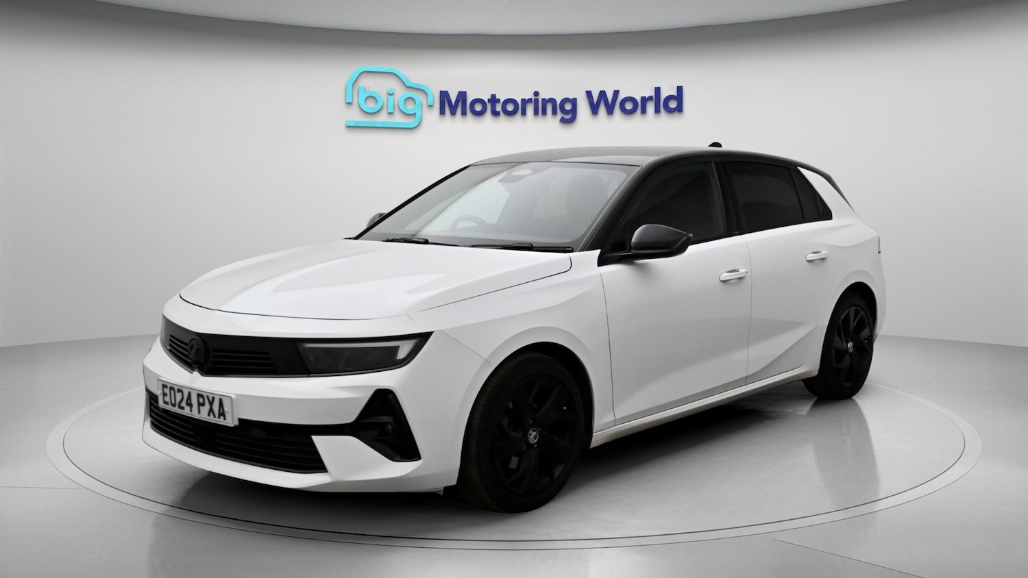 Used Vauxhall Astra 2024 for sale - 77902631: Photo 3