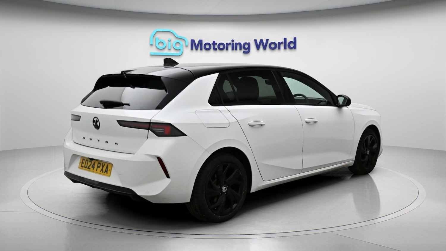 Used Vauxhall Astra 2024 for sale - 77902631: Photo 7