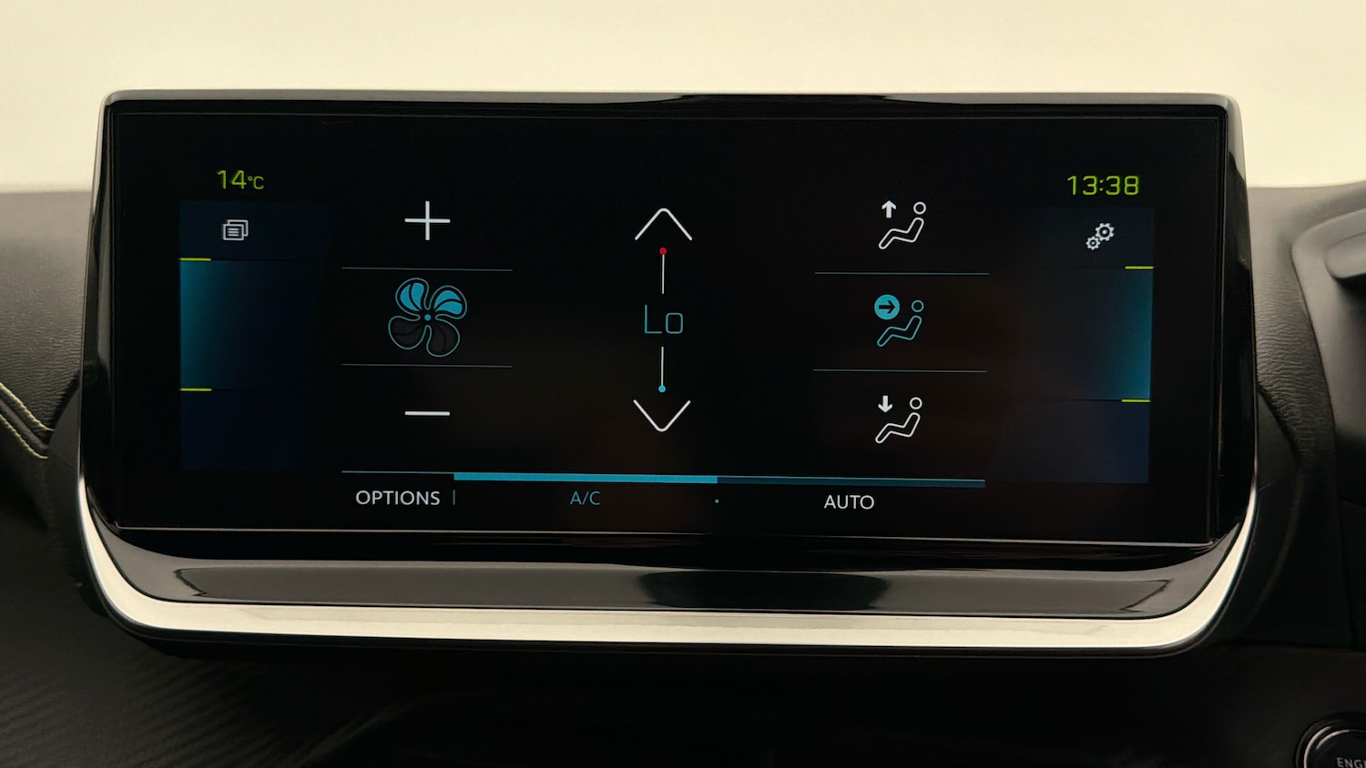 Used Peugeot 2008 2023 for sale - 78043332: Photo 11