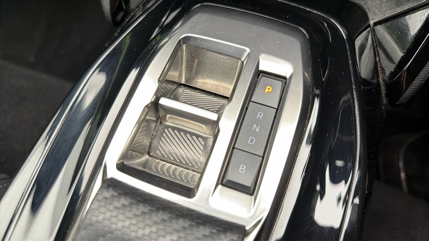 Used Peugeot 2008 2023 for sale - 78043332: Photo 25