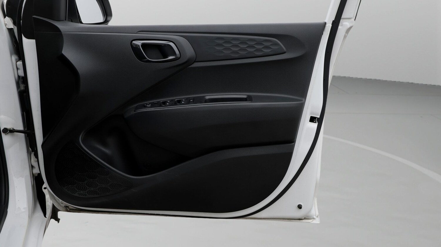 Used Hyundai i10 2022 for sale - 77271465: Photo 15