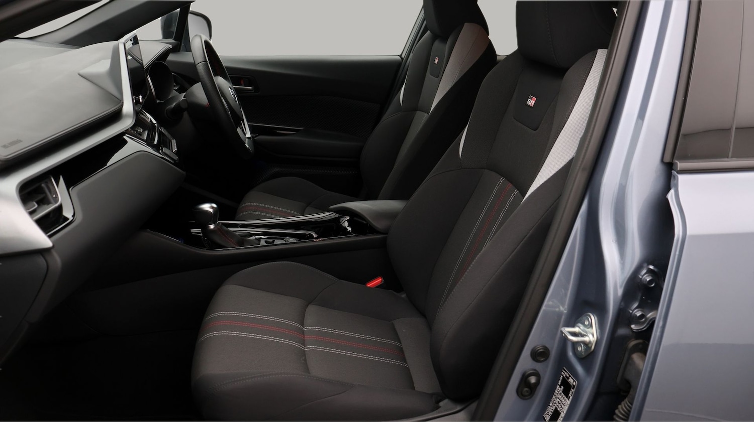 Used Toyota C-HR 2023 for sale - 77210406: Photo 14