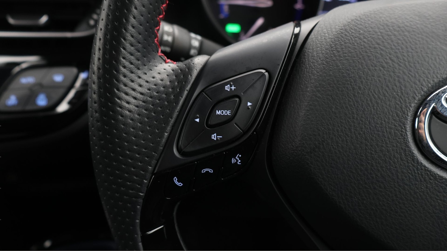 Used Toyota C-HR 2023 for sale - 77210406: Photo 22