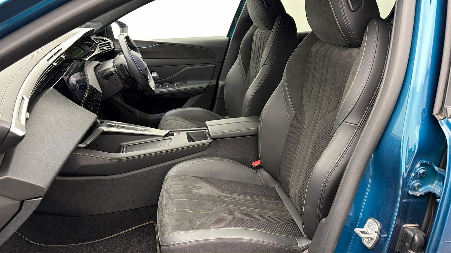 Used Peugeot 408 2024 for sale - 78025217: Photo 13