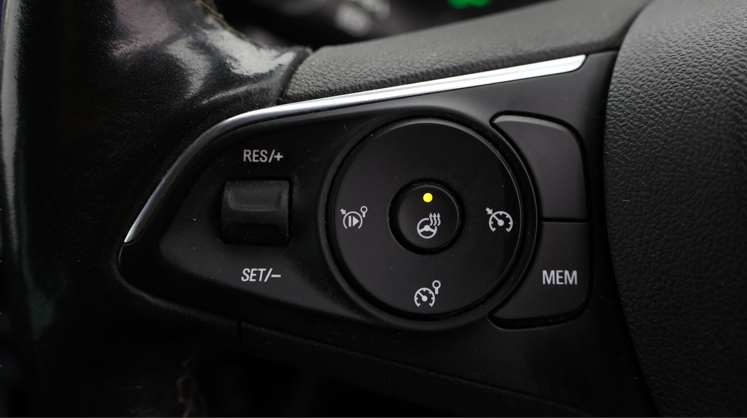 Used Vauxhall Crossland 2022 for sale - 76817449: Photo 22